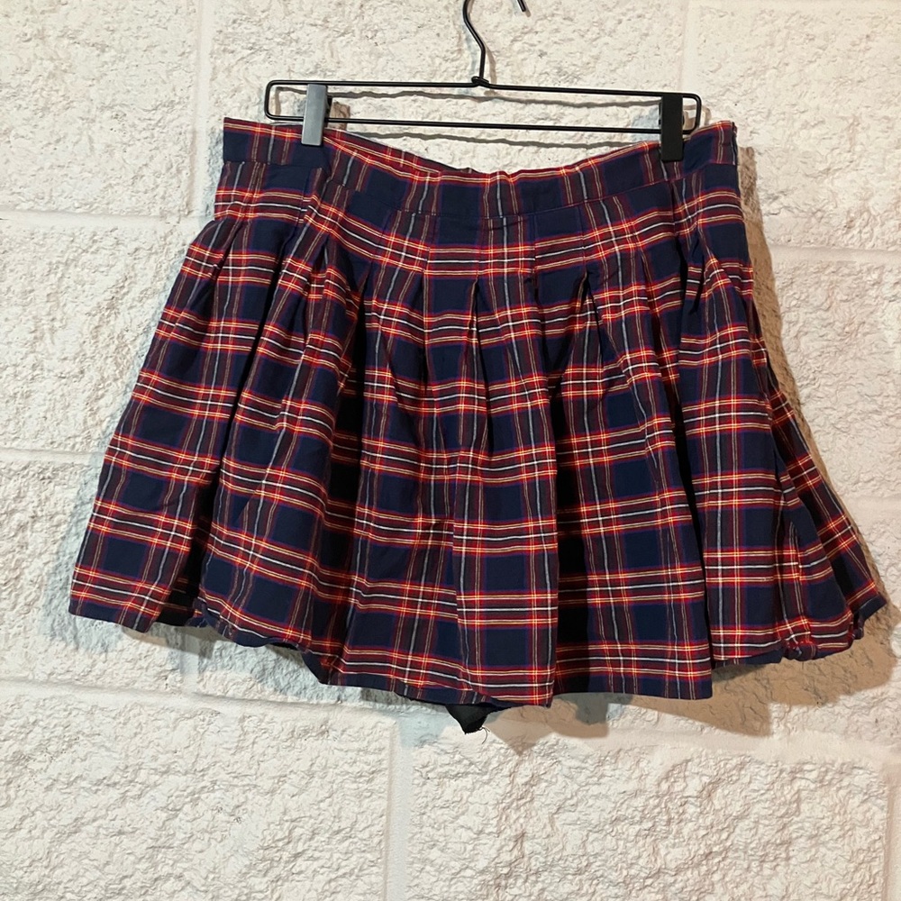 Wildcat plaid pleated school girl skirt with shorts under-NWOT